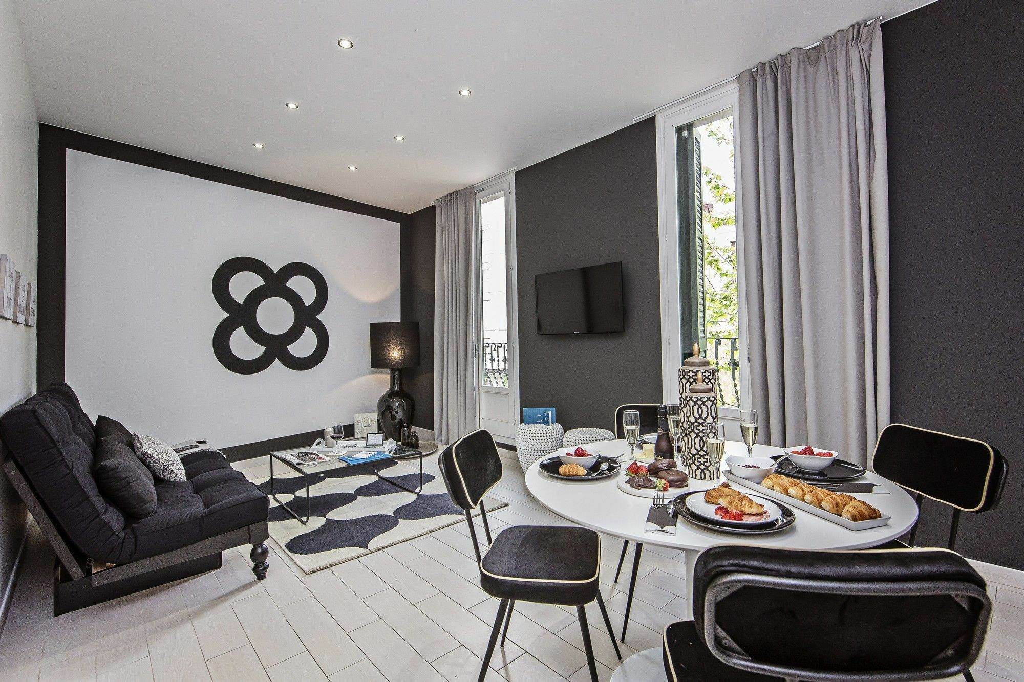 Sweett - Sants Apartment Barcelona Luaran gambar